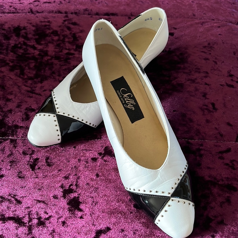 Vintage Shelby ladies shoes